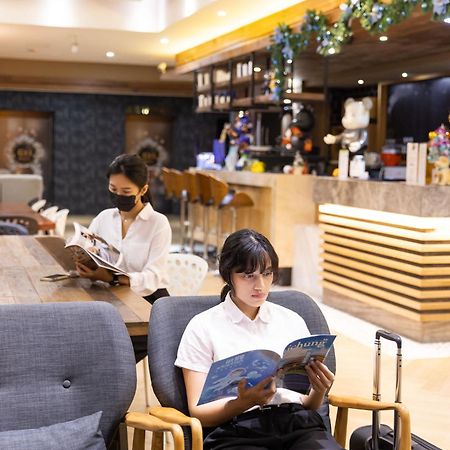 G11 Hotel Taichung Buitenkant foto