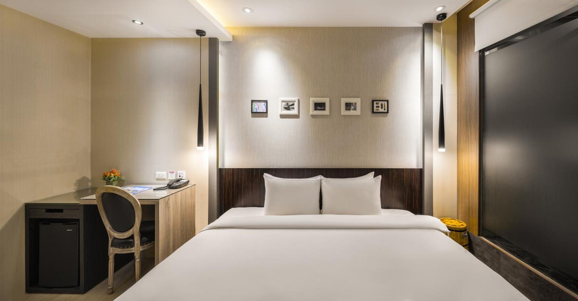 G11 Hotel Taichung Buitenkant foto