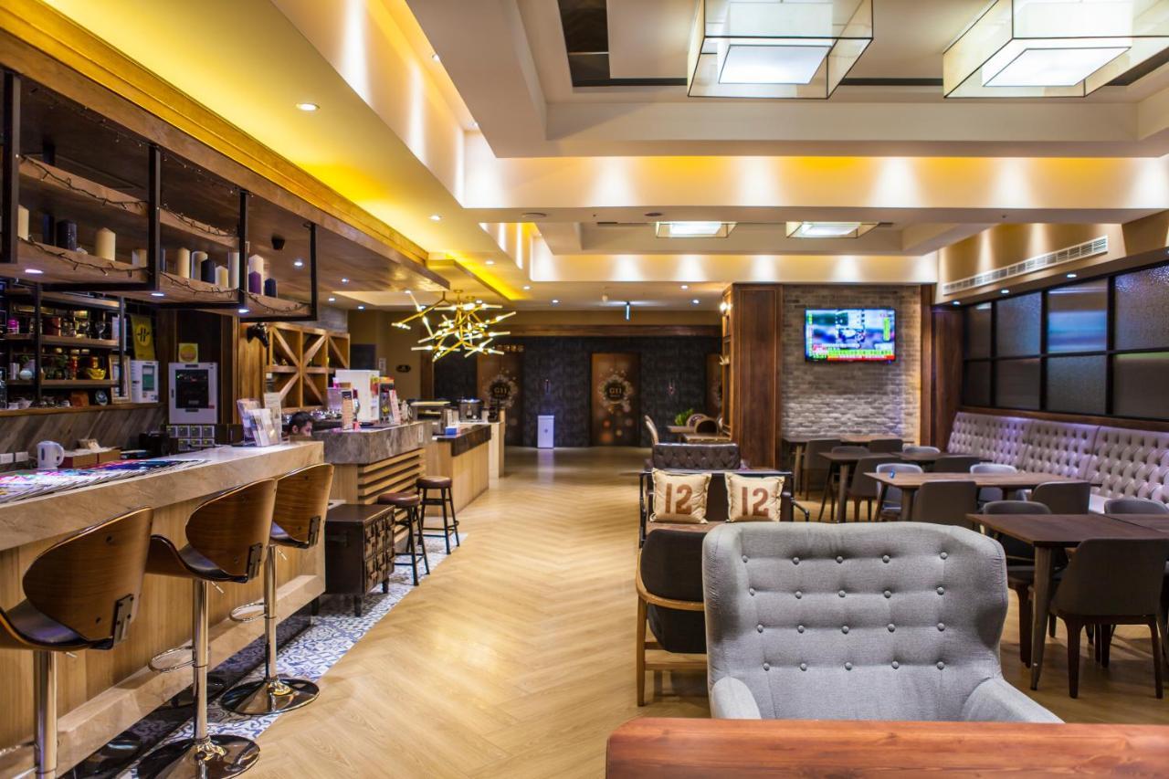 G11 Hotel Taichung Buitenkant foto